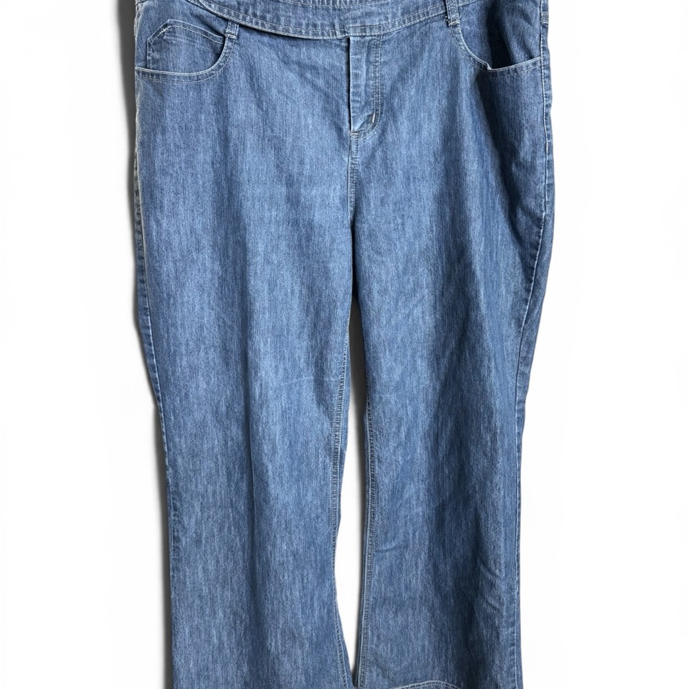 Beau Women’s Bootcut Jeans in Dark Blue Wash